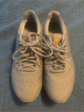 Nike In Season TR7 size 9